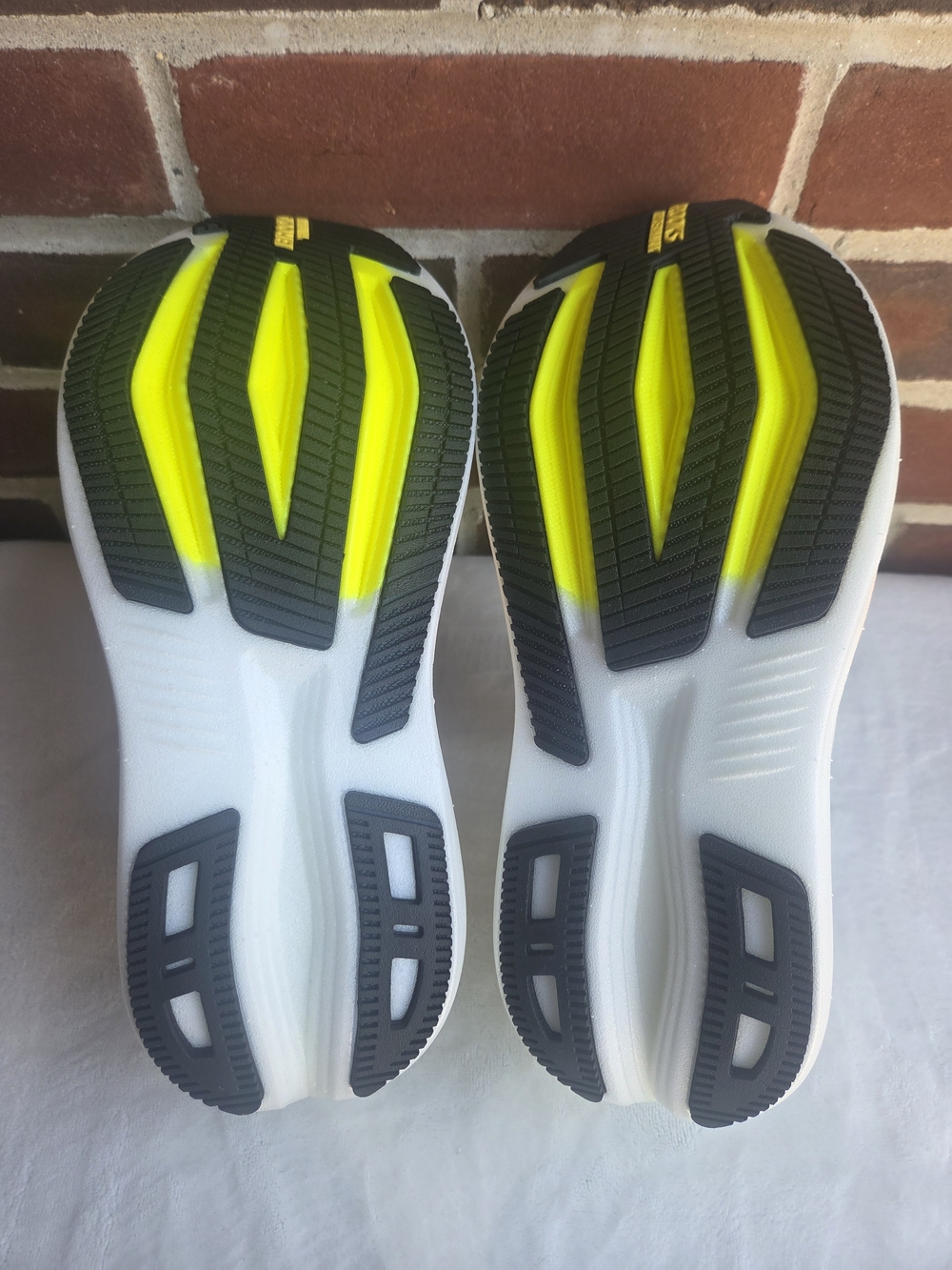 Brooks Glycerin Max 2 Womens US 9.5 White Yellow Running Shoes New No Box - Picture 7 of 9